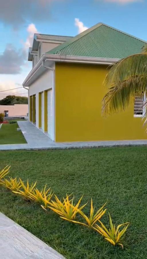 Apartamento Cap Des Anses Sainte-Anne Exterior foto
