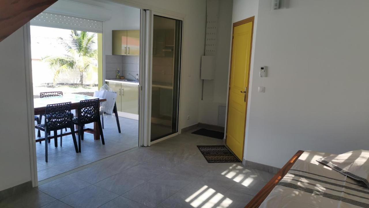 Apartamento Cap Des Anses Sainte-Anne Exterior foto