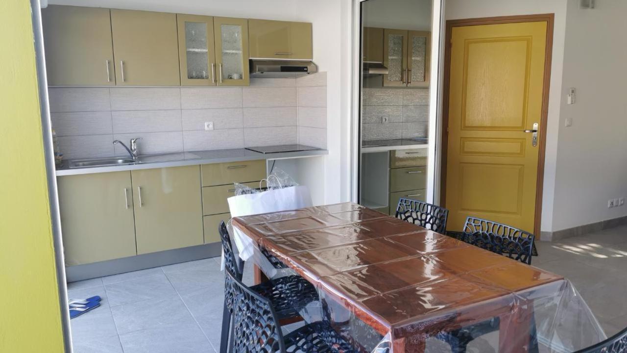 Apartamento Cap Des Anses Sainte-Anne Exterior foto